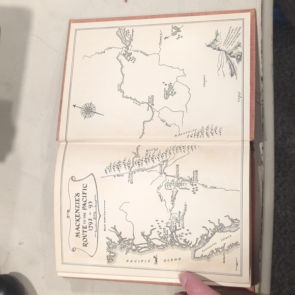 1927 "Canadian Men Of Action" By Hume Wrong - Picture 12 of 12